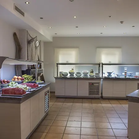 Seaside Club Szálloda