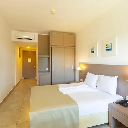 Hotel Seaside Club 3*