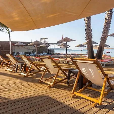 Seaside Club